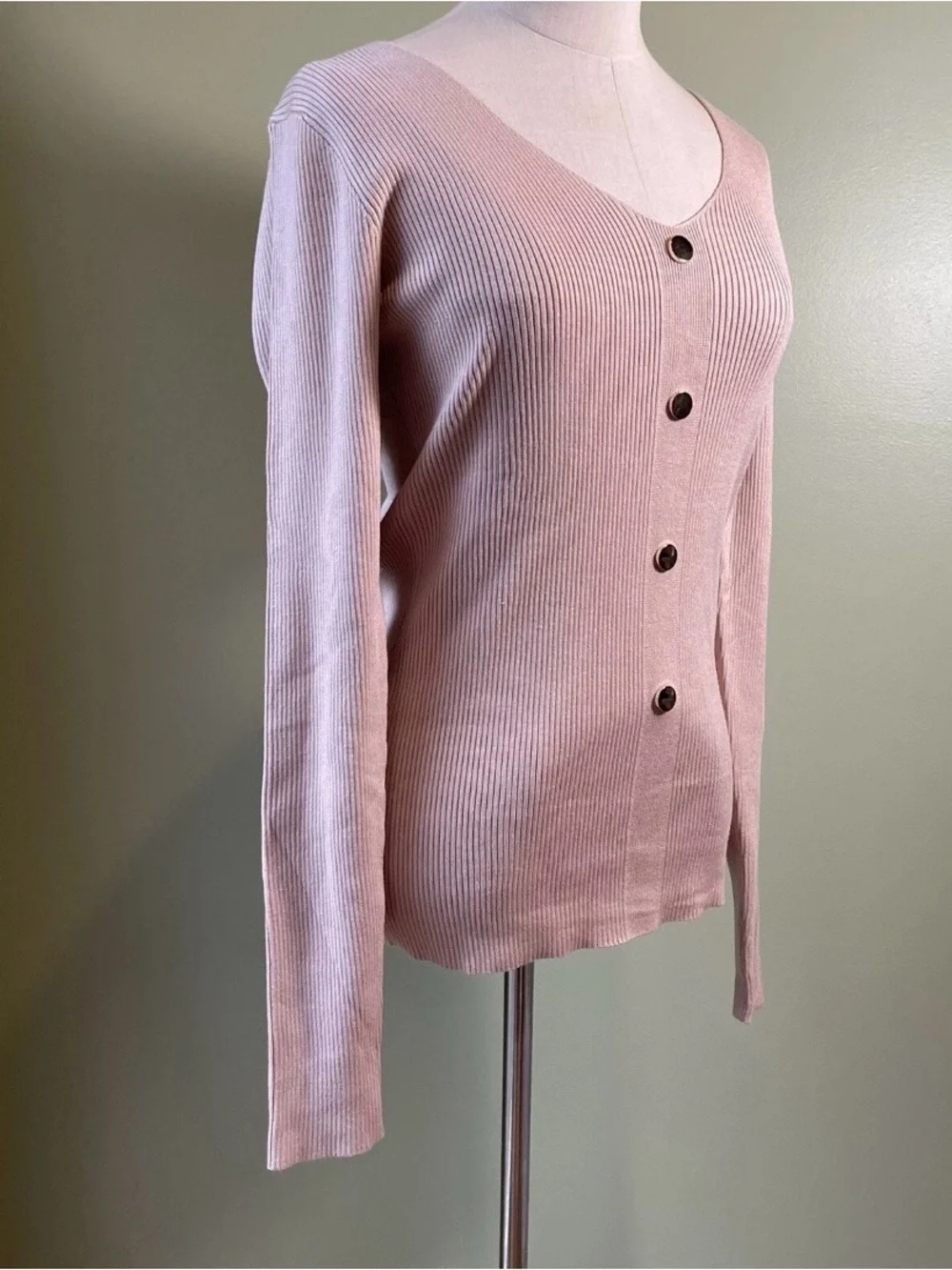 Amelie Boutik Dusty Pink Knit Pullover Sweater-SZ M-with Gold Button Detail